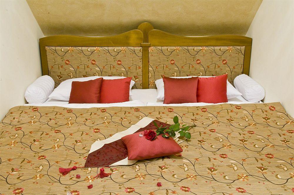 Amira Boutique Hotel Heviz Wellness & Spa Exterior photo
